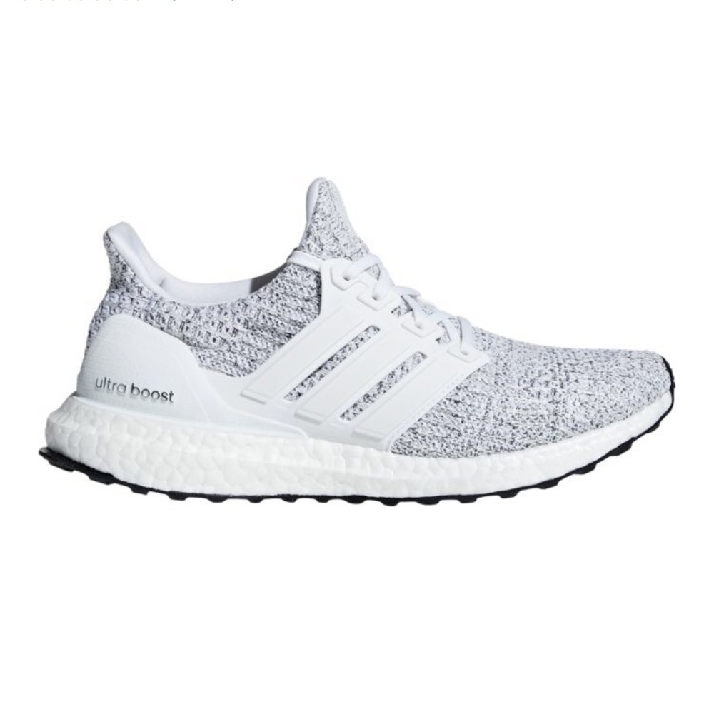 ISO WOMENS ADIDAS ULTRABOOST